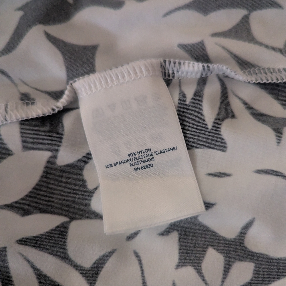 Lands' End Rash Guard - Picture 4 of 4